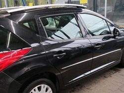Schwarz Gebraucht 2012 Peugeot 207 Kombi | 3.200 € (Fairer Preis)