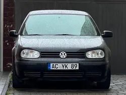Schwarz Gebraucht 1998 VW Golf IV Comfortline Limousine | 1.900 € (Etwas zu teuer)
