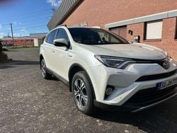 Weiß Gebraucht 2018 Toyota RAV4 Hybrid Style SUV | 19.900 € (Superpreis)