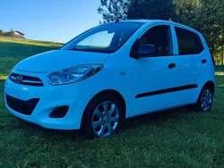 Weiß Gebraucht 2012 Hyundai i10 Kleinwagen | 2.500 € (Fairer Preis)