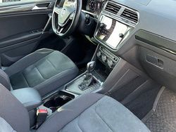 Deep black perleffekt Gebraucht 2018 VW Tiguan Active SUV | 18.888 €