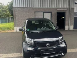 Schwarz Gebraucht 2018 Smart ForTwo Coupé Coupé | 9.800 € (Etwas zu teuer)