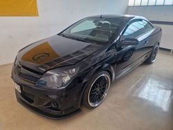 Schwarz Gebraucht 2007 Opel Astra Cabriolet Cabrio | 8.500 €