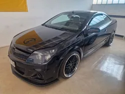 Schwarz Gebraucht 2007 Opel Astra Cabriolet Cabrio | 7.500 €