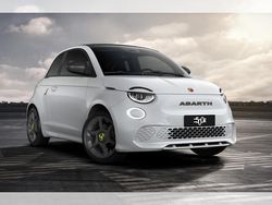 Weiß (antidote white) Neu 2025 Abarth 500e Kleinwagen | 45.990 €