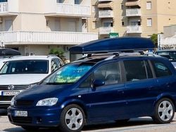 Blau Gebraucht 2005 Opel Zafira OPC Van / Kleinbus | 1.250 €