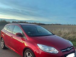 Rot Gebraucht 2014 Ford Focus Kombi | 4.100 € (Guter Preis)