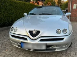 Silber Gebraucht 1999 Alfa Romeo Spider Cabrio | 7.700 € (Teuer)