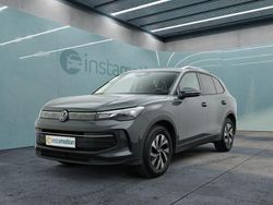 Grau Gebraucht 2024 VW Tiguan SUV | 35.999 € (Fairer Preis)