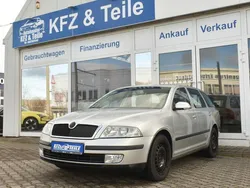 Silber Gebraucht 2005 Skoda Octavia Ambiente Kombi | 3.680 €