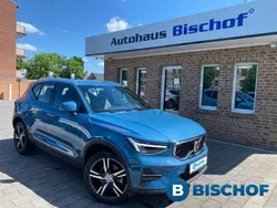 Blau Gebraucht 2024 Volvo XC40 Core SUV | 34.290 € (Superpreis)