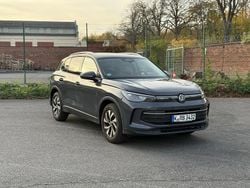 Grau Gebraucht 2025 VW Tiguan SUV | 33.299 € (Superpreis)
