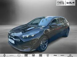 Schwarz Neu 2025 Kia Ceed Style Limousine | 27.450 € (Guter Preis)