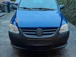 Blau Gebraucht 2006 VW Fox Kleinwagen | 1.799 € (Etwas zu teuer)