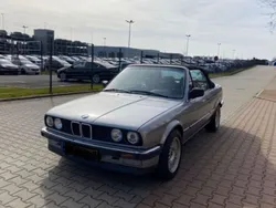 Grau Gebraucht 1988 BMW 320 Cabriolet Cabrio | 11.500 €