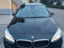 Schwarz Gebraucht 2017 BMW 218 Gran Tourer Van / Kleinbus | 12.000 € (Fairer Preis)