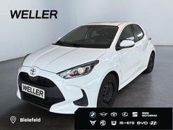 Weiss Gebraucht 2022 Toyota Yaris Comfort Kleinwagen | 14.480 € (Fairer Preis)