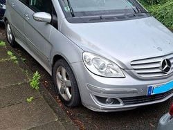 Silber Gebraucht 2006 Mercedes B170 Van / Kleinbus | 1.998 € (Superpreis)