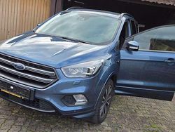 Blau Gebraucht 2018 Ford Kuga ST-Line SUV | 14.499 € (Fairer Preis)