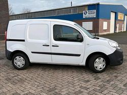 Weiß Gebraucht 2016 Renault Kangoo Van / Kleinbus | 4.500 € (Superpreis)