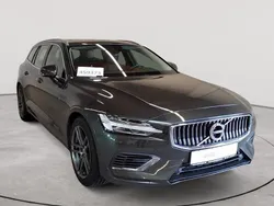 Pine grey metallic Gebraucht 2020 Volvo V60 Inscription Kombi | 25.890 € (Guter Preis)