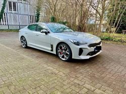 Grau Gebraucht 2019 Kia Stinger Kleinwagen | 31.000 € (Teuer)