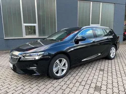 Schwarz metallic Gebraucht 2021 Opel Insignia Elegance | 34.370 €