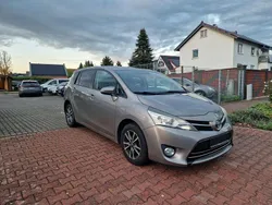 Gebraucht 2014 Toyota Verso Comfort Van / Kleinbus | 6.999 € (Etwas zu teuer)