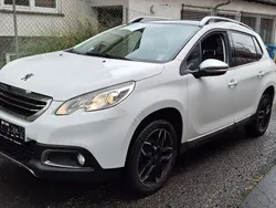 Weiß Gebraucht 2015 Peugeot 2008 Allure SUV | 6.899 € (Guter Preis)