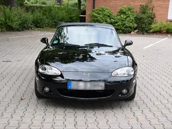 Schwarz Gebraucht 2000 Mazda MX5 Cabrio | 18.400 €