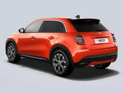Sole orange metallic Neu 2025 Fiat 600E La Prima SUV | 33.022 €