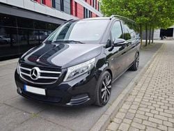 Schwarz Gebraucht 2016 Mercedes V220 Avantgarde Edition Van / Kleinbus | 25.200 € (Teuer)