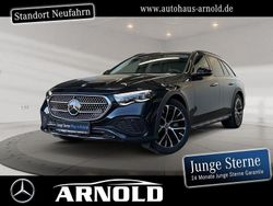 Obsidianschwarz (metallic) Gebraucht 2023 Mercedes E300 Kombi | 57.950 € (Guter Preis)