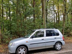 Silber Gebraucht 2000 Mazda Demio Kleinwagen | 799 €