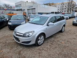 Silber Gebraucht 2010 Opel Astra Edition Kombi | 3.490 € (Fairer Preis)
