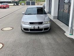 Silber Gebraucht 1999 Audi A4 Limousine | 2.900 € (Fairer Preis)