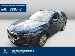 Lavablau metallic Gebraucht 2023 Skoda Octavia Ambition Kombi | 25.930 € (Fairer Preis)