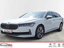 Weiß Gebraucht 2025 Skoda Superb Selection Kombi | 35.990 € (Guter Preis)