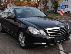Schwarz Gebraucht 2012 Mercedes E200 Limousine | 11.480 € (Fairer Preis)