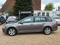 Grau Gebraucht 2015 VW Golf VII Comfortline Limousine | 6.790 € (Superpreis)