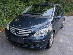 Blau Gebraucht 2006 Mercedes B200 Van / Kleinbus | 1.500 €