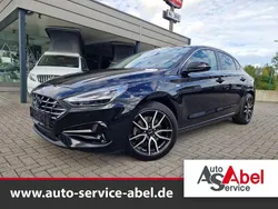 Phantom black / mic Gebraucht 2021 Hyundai i30 N Line Limousine | 18.900 € (Fairer Preis)