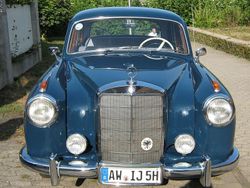 Blau Gebraucht 1956 Mercedes 220 Limousine | 29.950 €