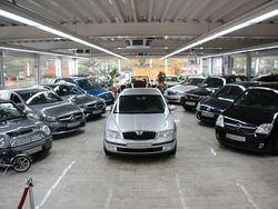 Silber Gebraucht 2006 Skoda Octavia Elegance Limousine | 2.990 € (Fairer Preis)