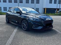 Schwarz Gebraucht 2020 Ford Focus ST Limousine | 22.599 € (Fairer Preis)