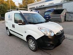 Weiß Gebraucht 2017 Opel Combo Van / Kleinbus | 4.400 € (Superpreis)