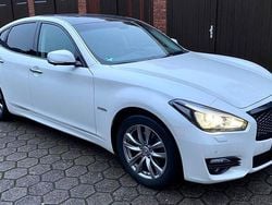 Weiß Gebraucht 2015 Infiniti Q70 Limousine | 12.900 €