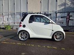 Weiß Gebraucht 2015 Smart ForTwo Coupé Brabus Kleinwagen | 10.990 € (Guter Preis)