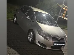 Silber Gebraucht 2008 Toyota Auris Limousine | 4.500 € (Fairer Preis)