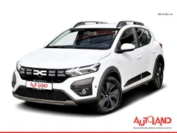 Weiß Gebraucht 2024 Dacia Sandero Stepway Kleinwagen | 18.990 € (Fairer Preis)